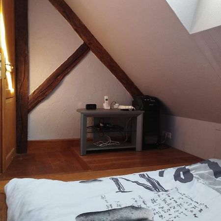 Charmante Petite Maison De Bourg Apartamento Autry-le-Chatel Exterior foto