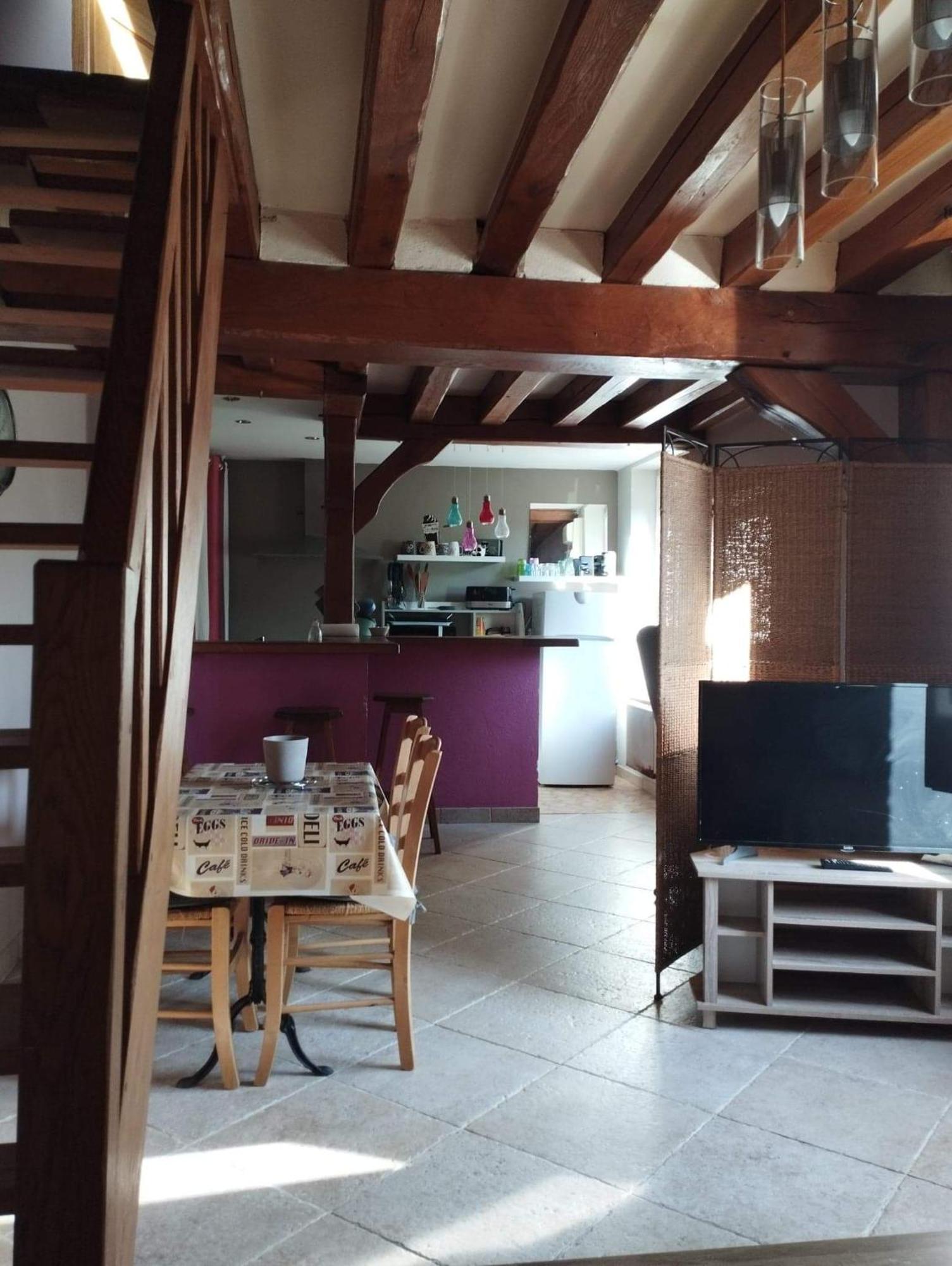 Charmante Petite Maison De Bourg Apartamento Autry-le-Chatel Exterior foto